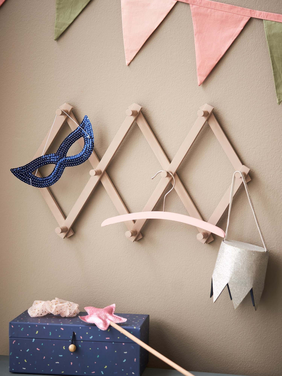 Útdraganlegur snagarekki