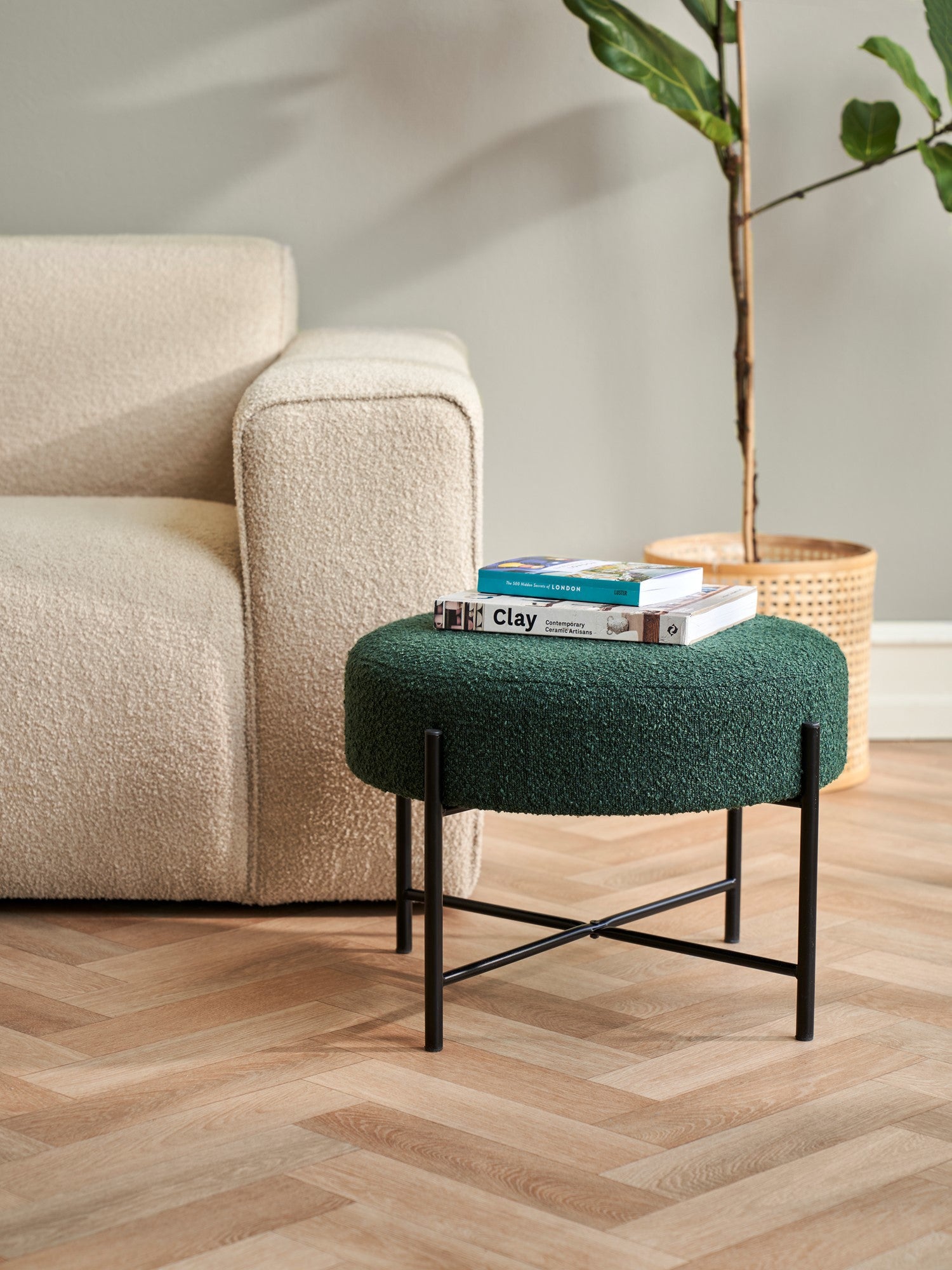 Skemill með bouclé áklæði