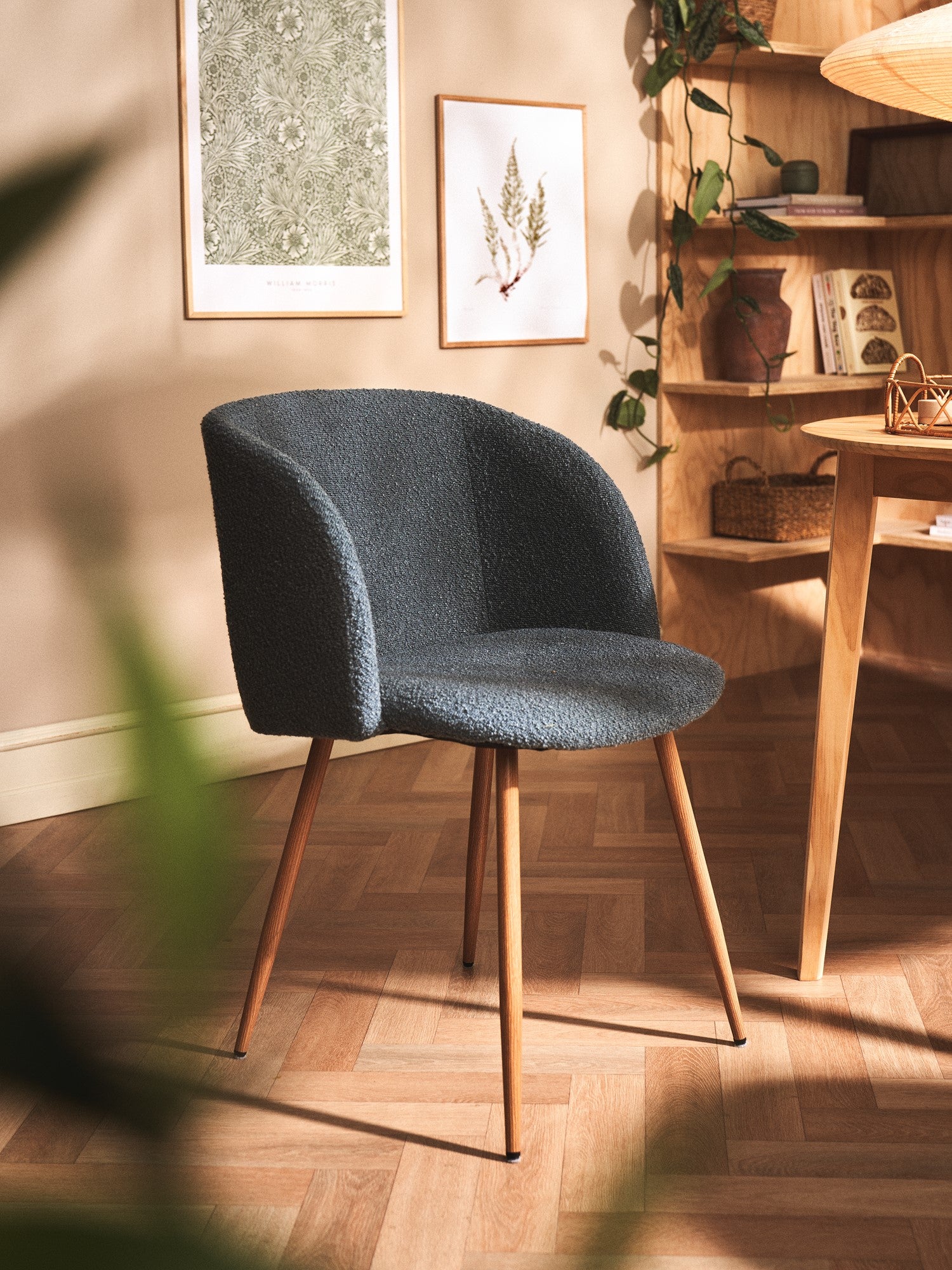 Sostrene grene deals velvet chair